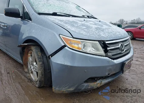 2013 Honda Odyssey Touring/Touring Elite z USA, uszkodzony, nr VIN 5FNRL5H97DB026021